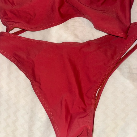Red Bikini Set - Picture 5 of 6